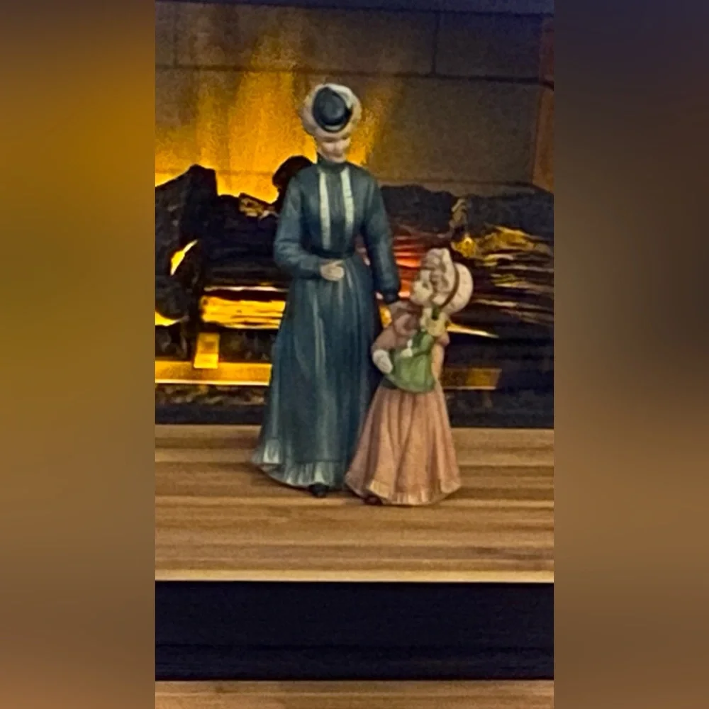 Homco Vintage Figurine of Grandmother and Child, From Olding Days We Used To Say